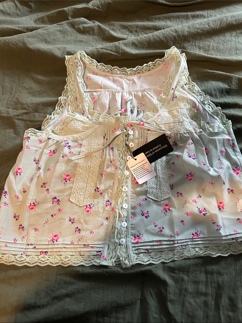 Lace-Trim Floral Sleep Camisole in Light Gray with Pink Blossoms
